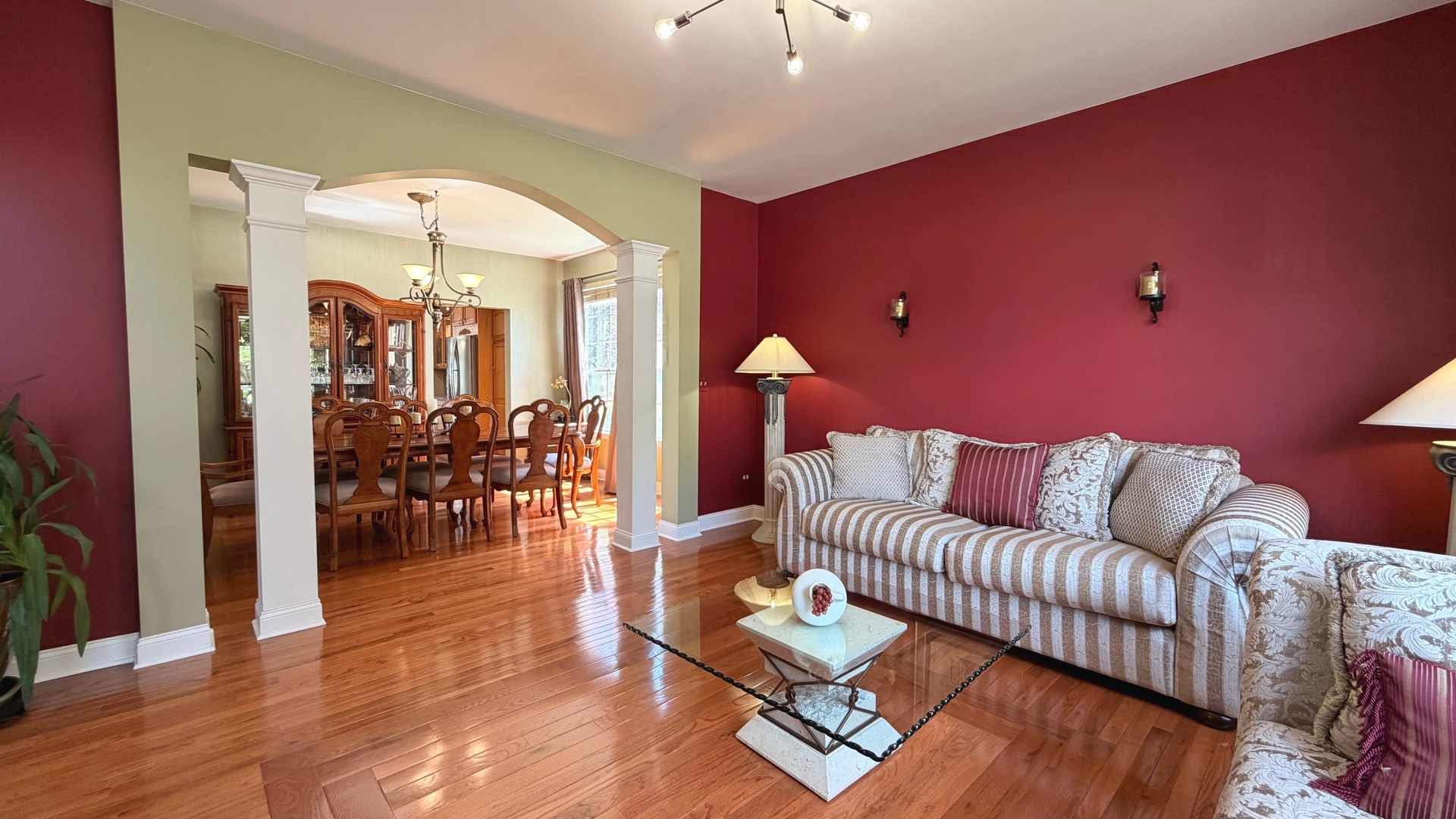 6 Glenview Court Property Photo 3