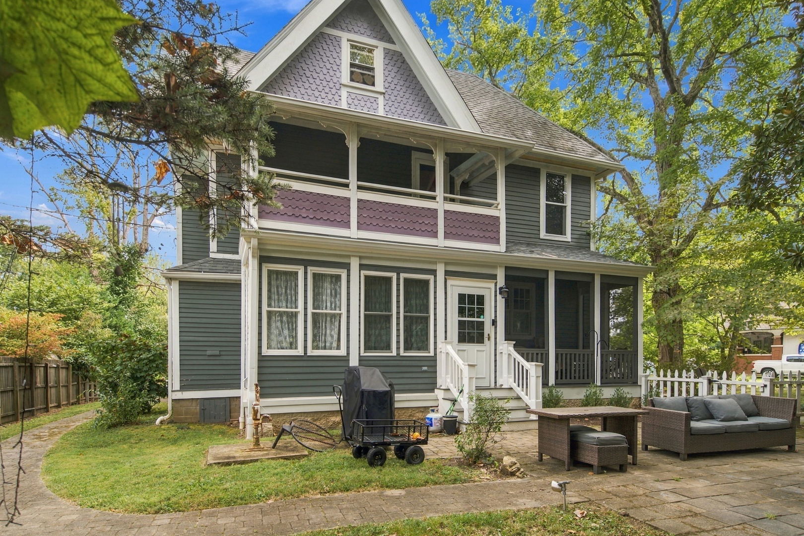 301 W High Street Property Photo 11