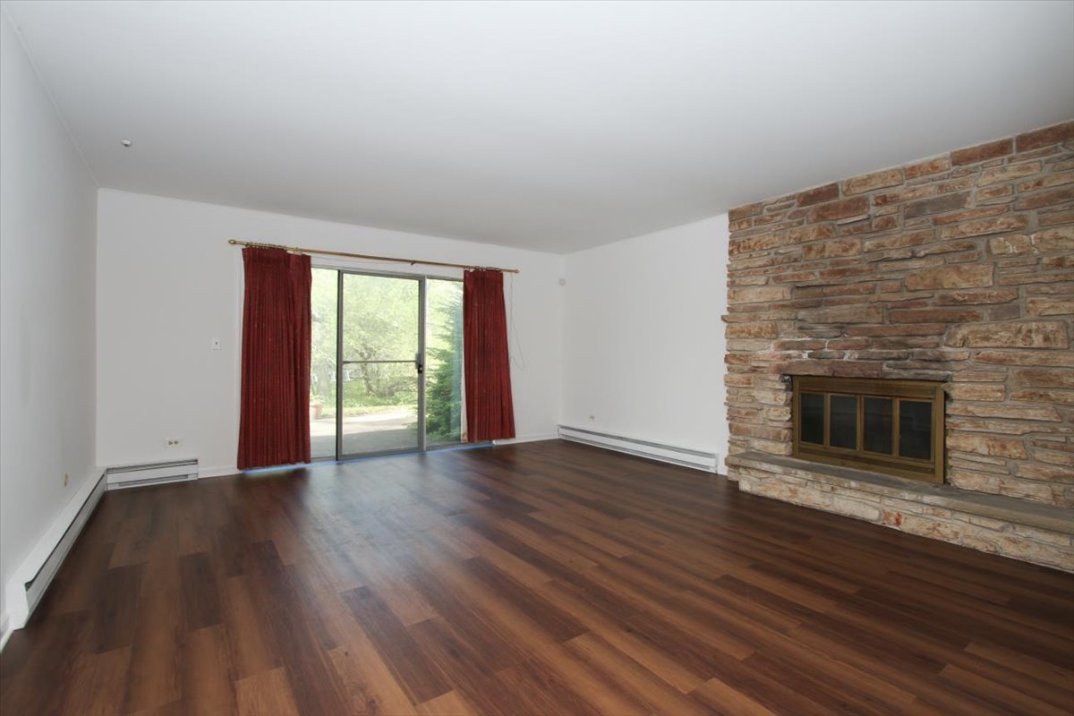 87 Lincolnshire Drive Property Photo 10