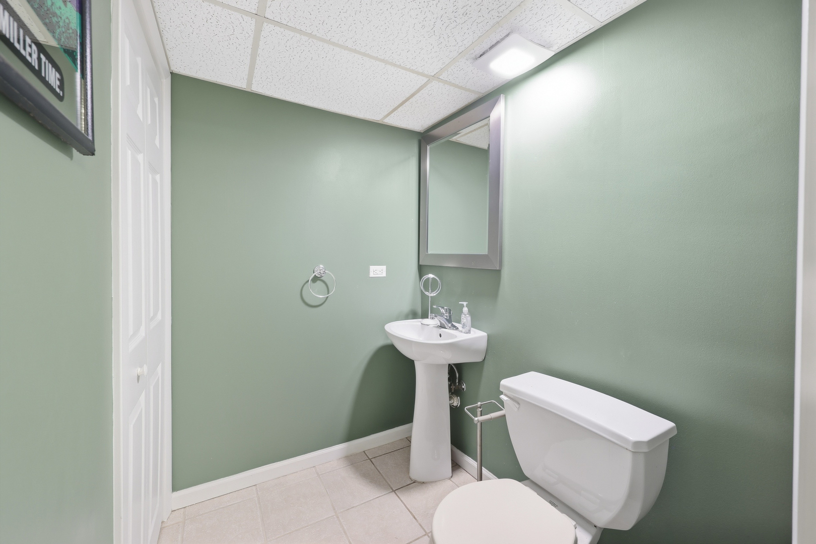 10 Americana Court Property Photo 35