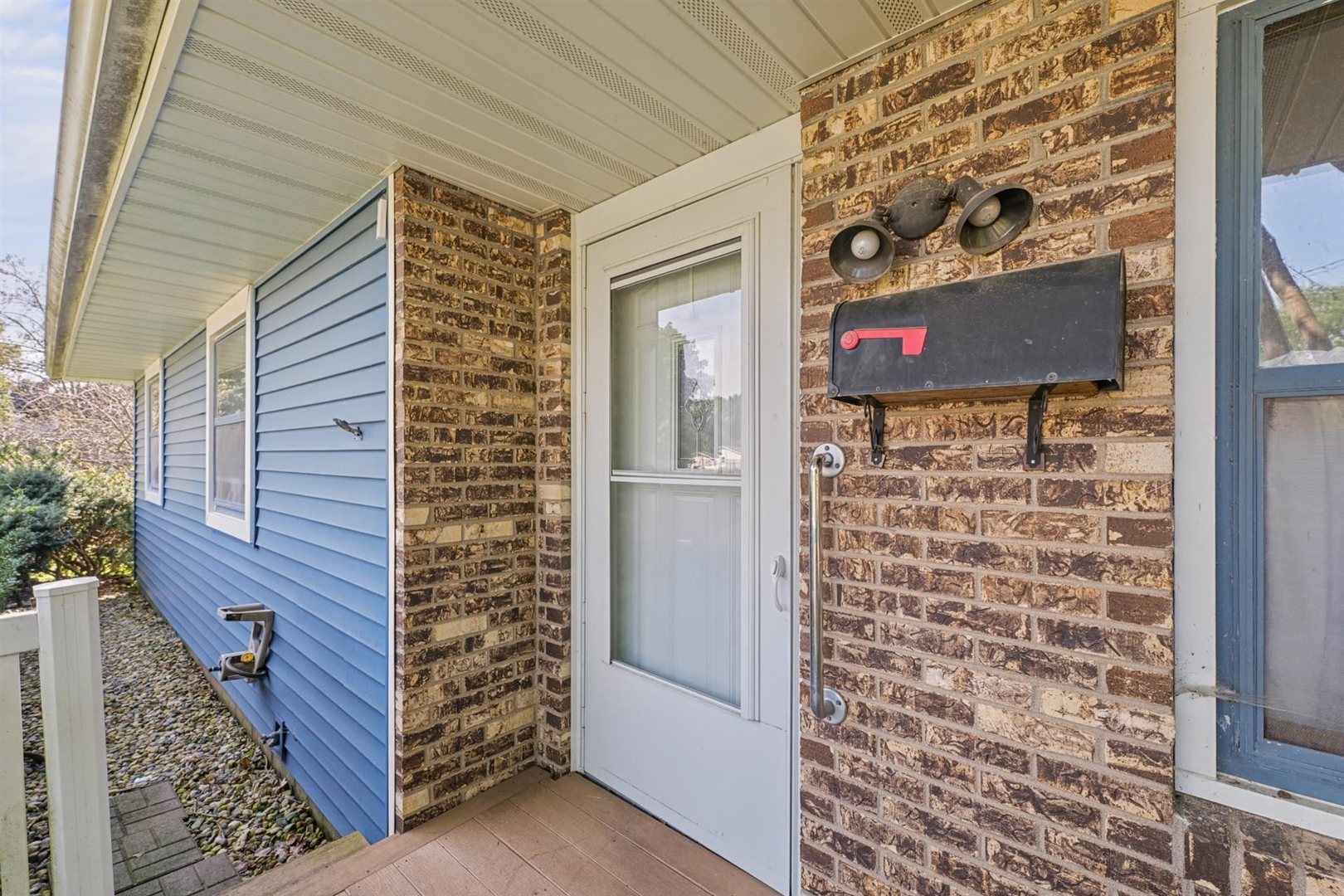 205 E Evergreen Drive Property Photo 4