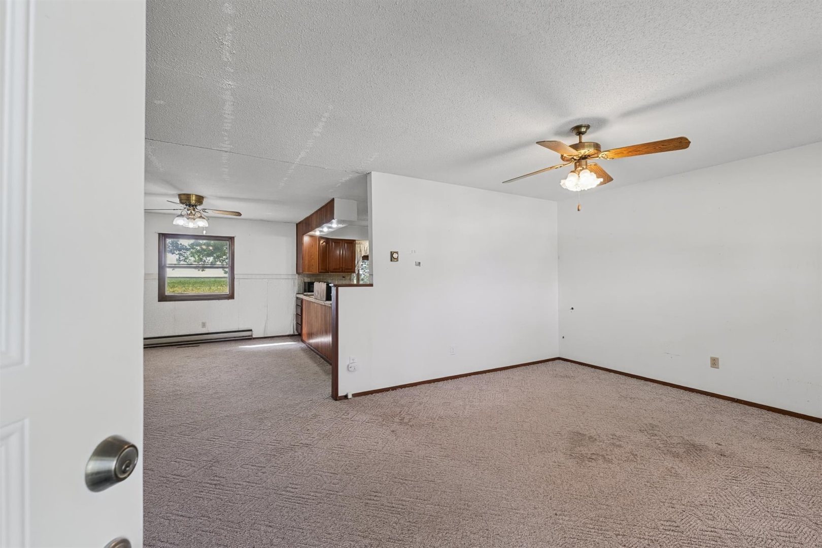 205 E Evergreen Drive Property Photo 6