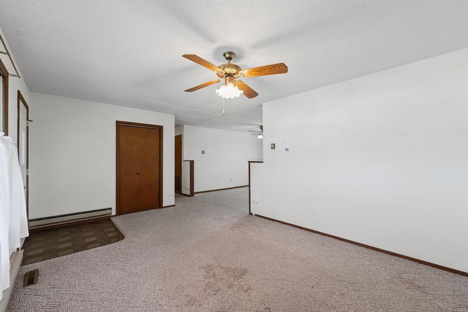 205 E Evergreen Drive Property Photo 7