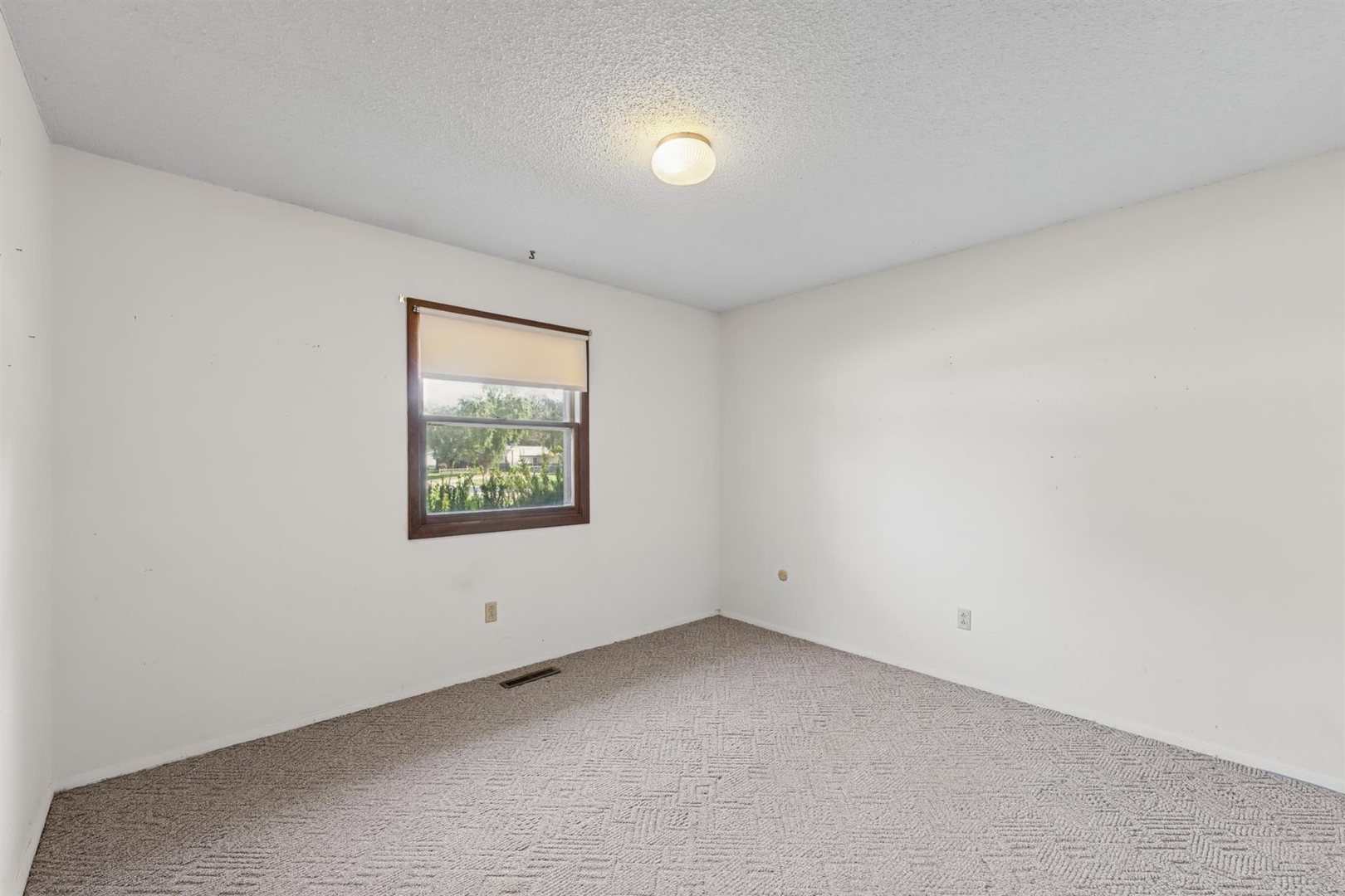 205 E Evergreen Drive Property Photo 21