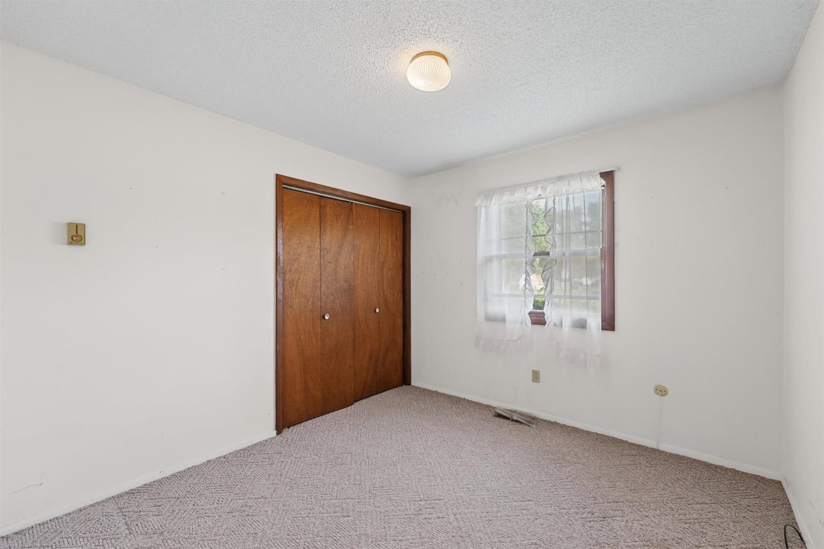 205 E Evergreen Drive Property Photo 23