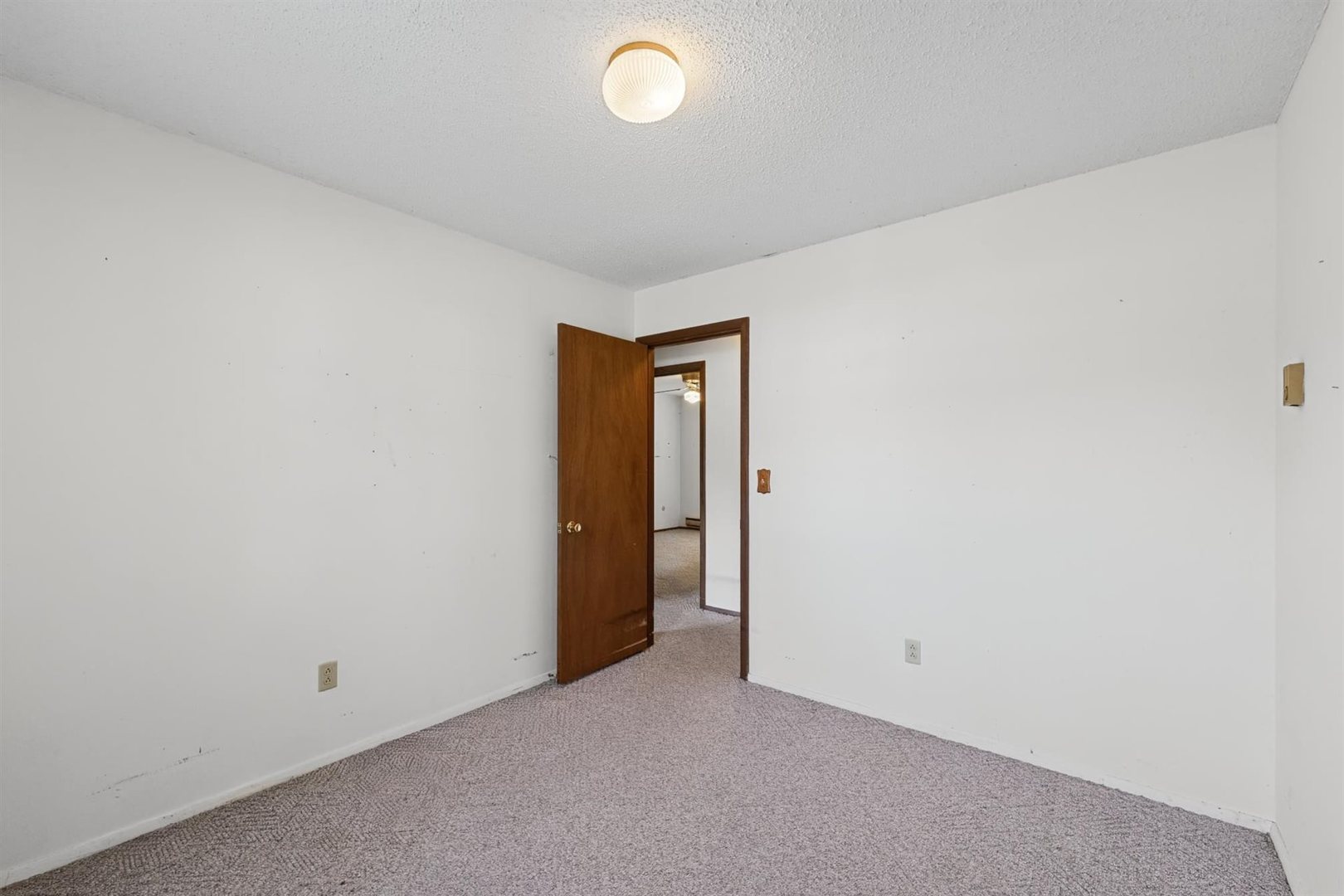 205 E Evergreen Drive Property Photo 24