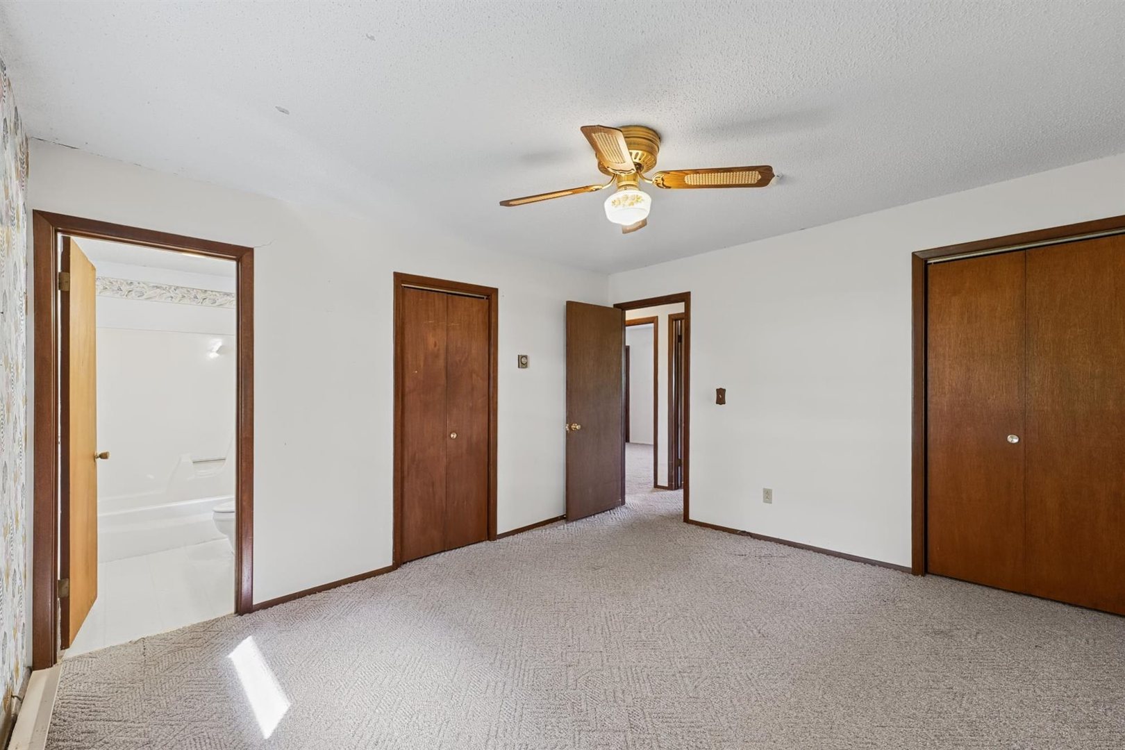 205 E Evergreen Drive Property Photo 25