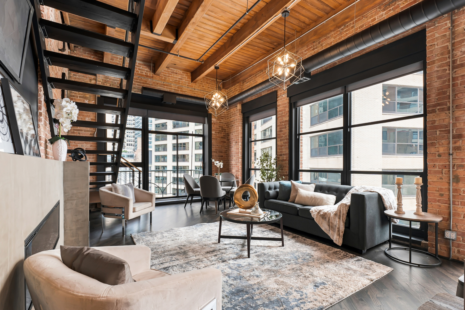 1133 S Wabash Avenue 806 Property Photo 6