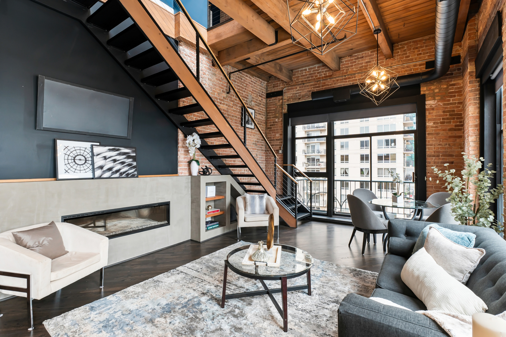 1133 S Wabash Avenue 806 Property Photo 9