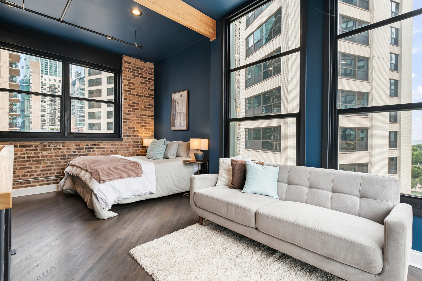1133 S Wabash Avenue 806 Property Photo 14
