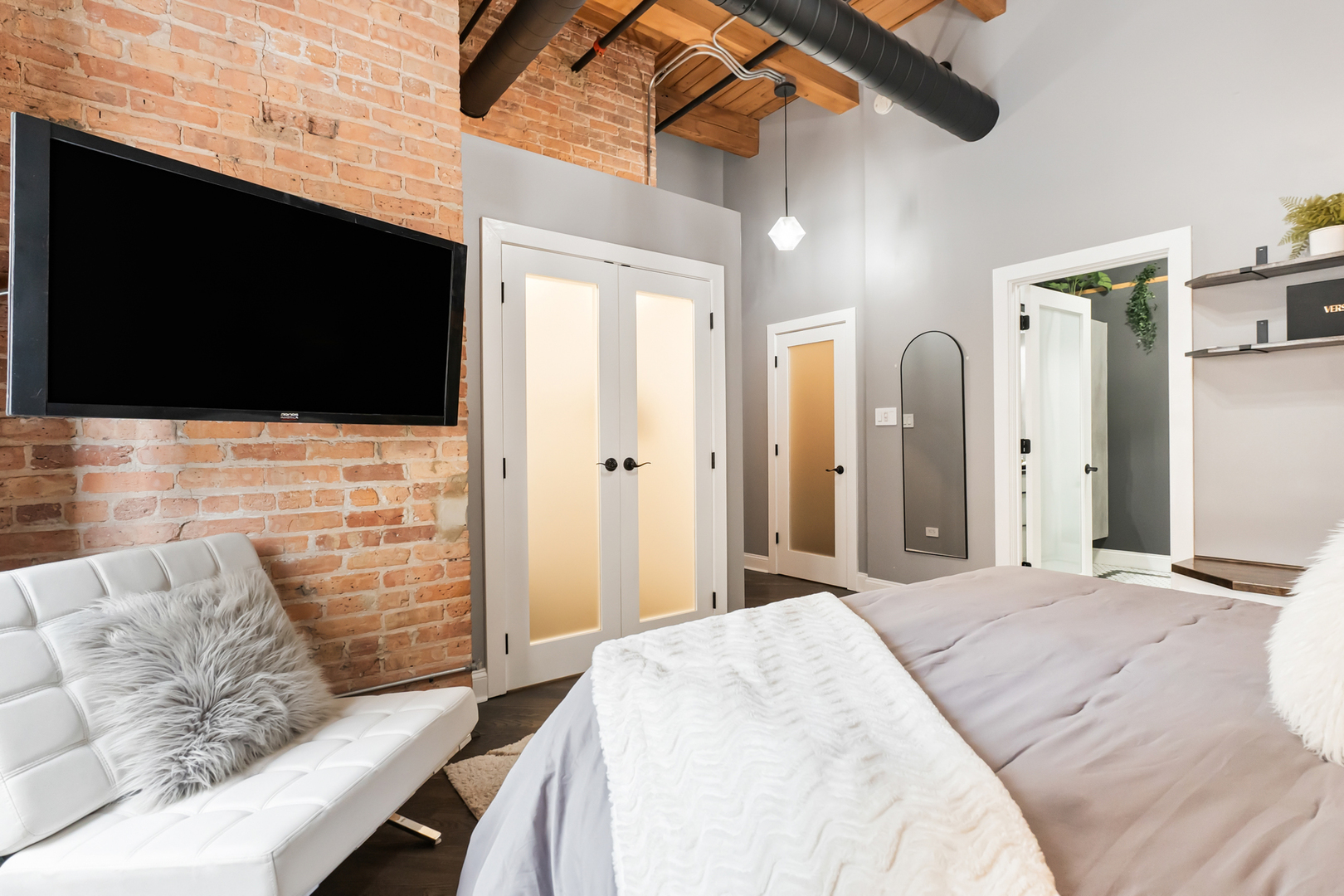 1133 S Wabash Avenue 806 Property Photo 20