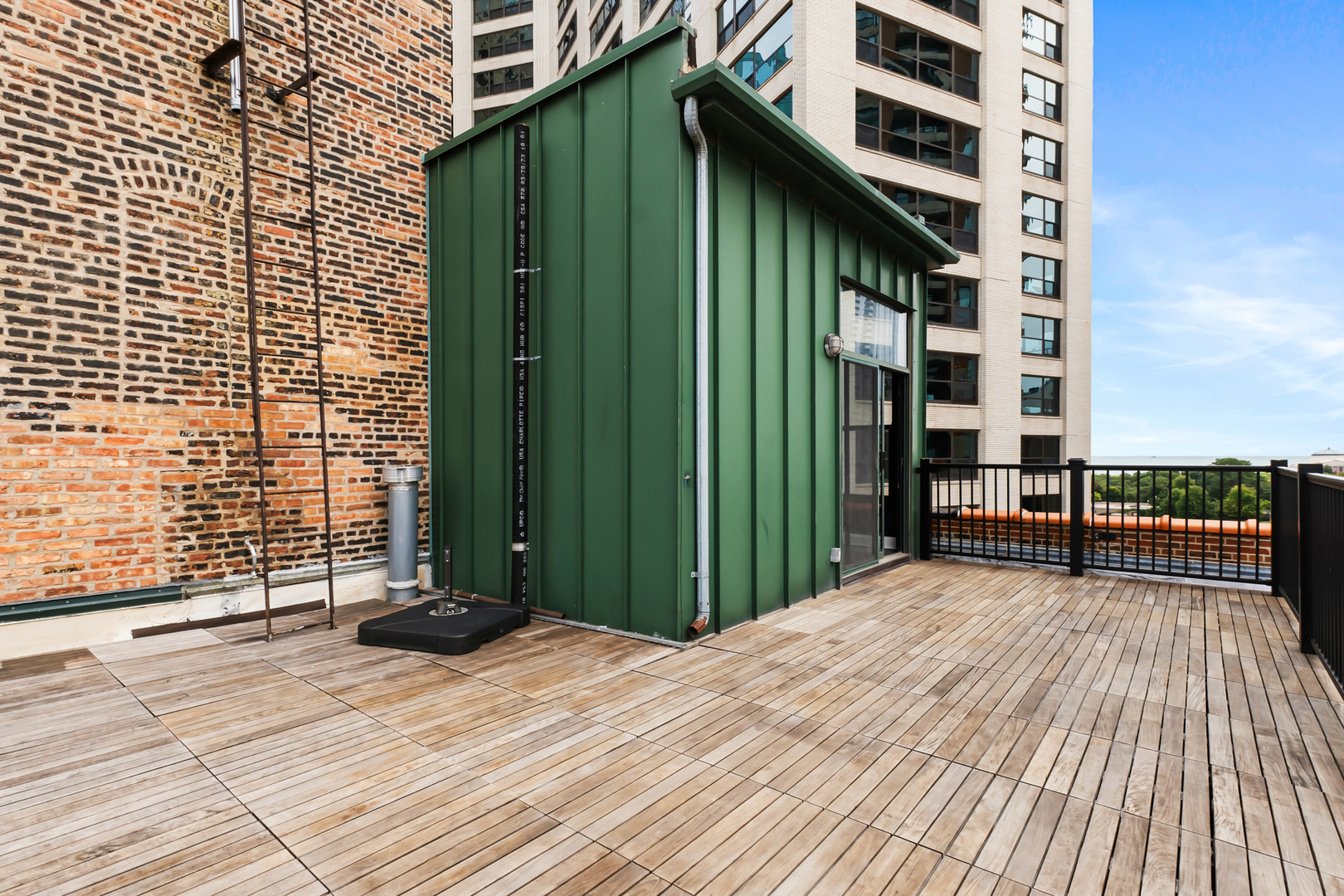 1133 S Wabash Avenue 806 Property Photo 27