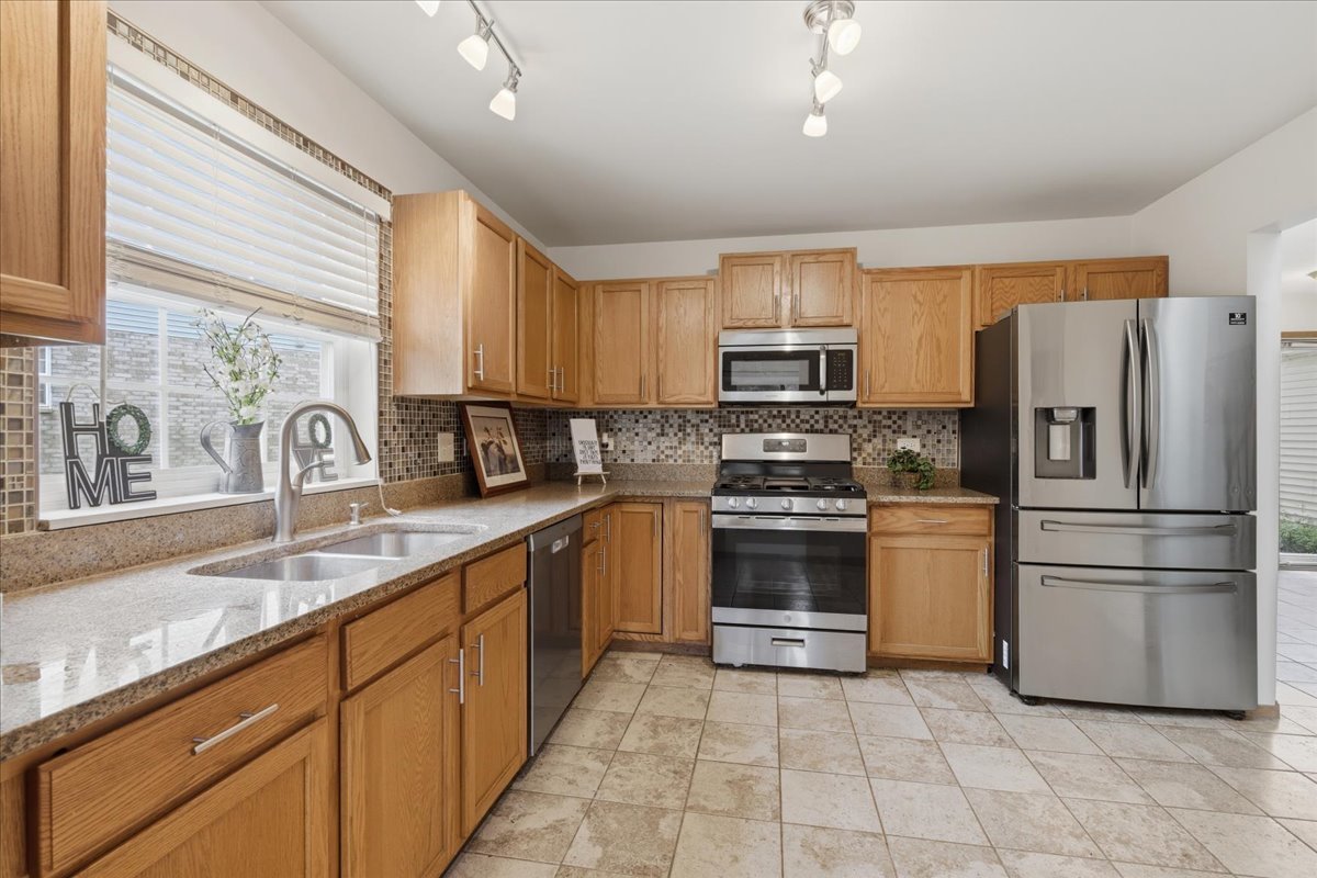 3318 Cottonwood Court Property Photo 2