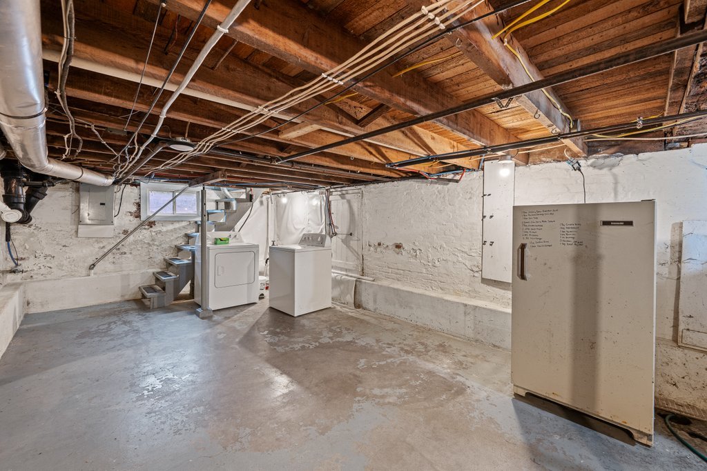 311 E Main Street Property Photo 29