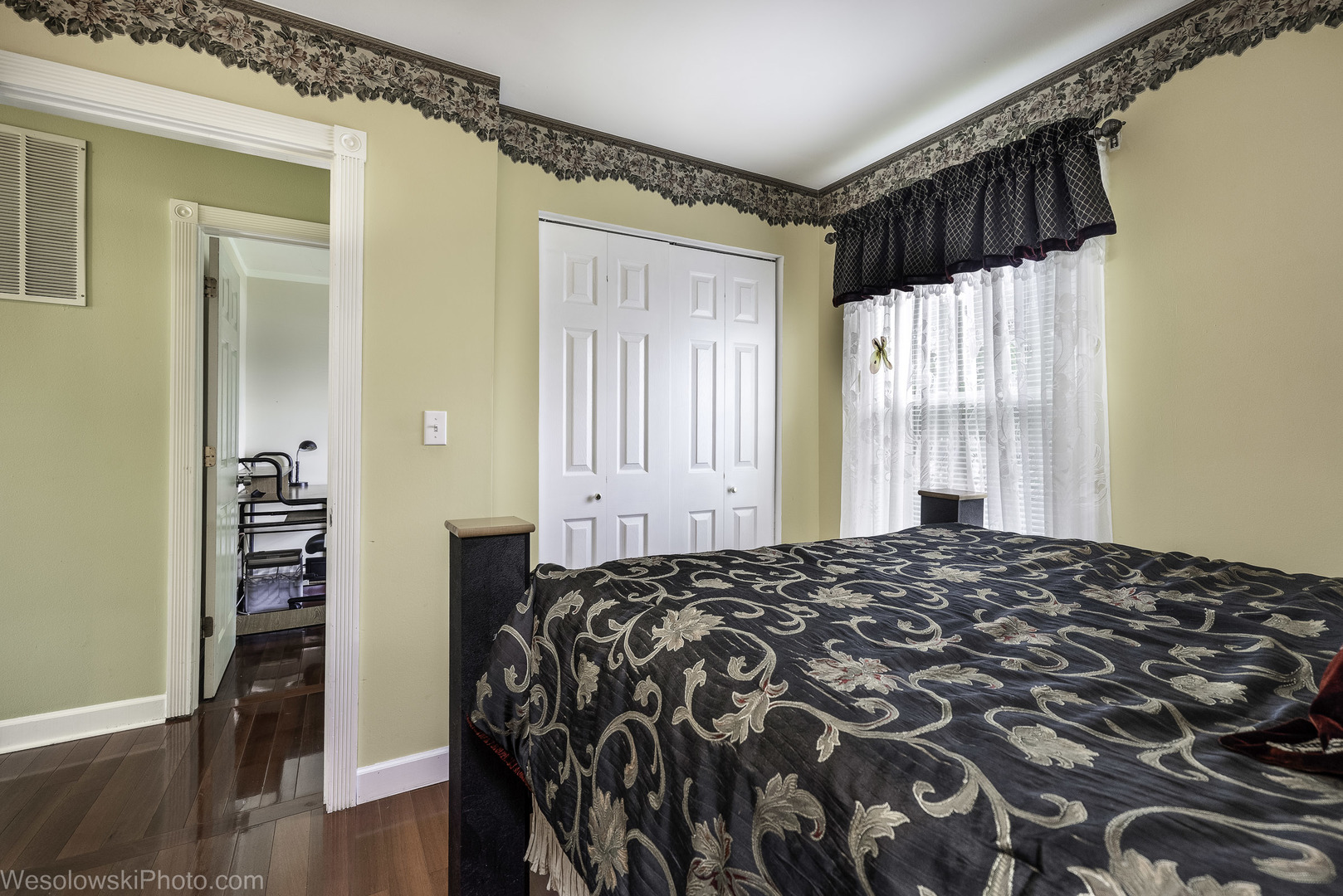 886 Quincy Court Property Photo 12
