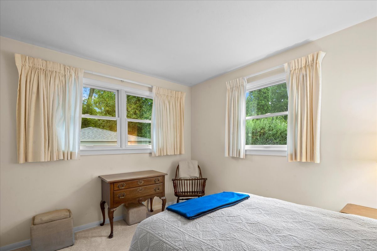 1122 Osterman Avenue Property Photo 8