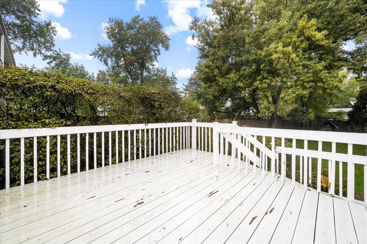 1122 Osterman Avenue Property Photo 15