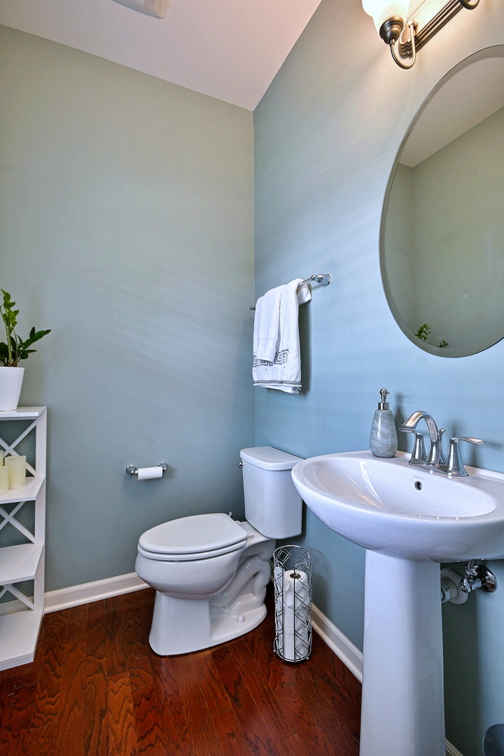 1128 Kingsmill Drive Property Photo 6