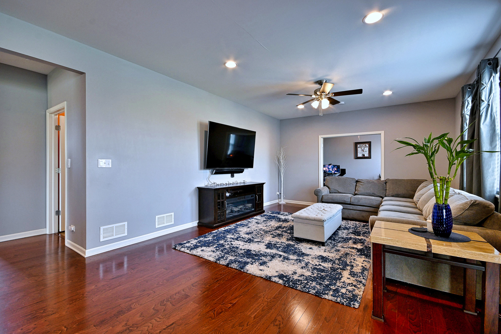 1128 Kingsmill Drive Property Photo 19