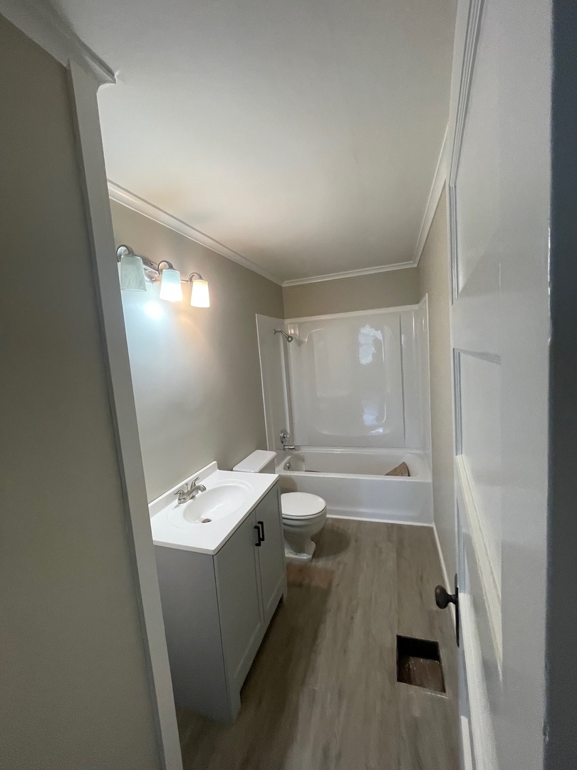304 S Adams Street Property Photo 15