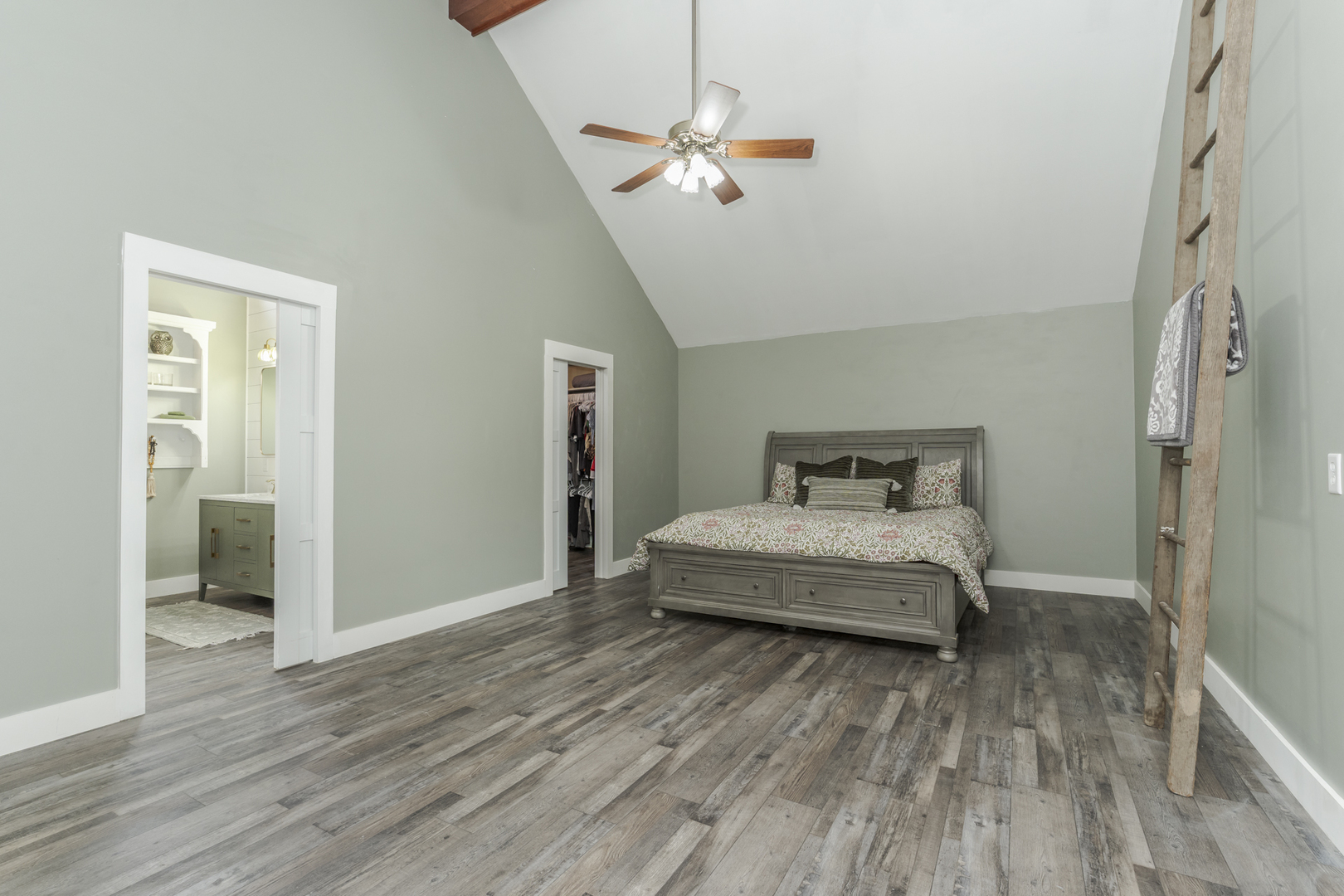 17292 E 300 North Road Property Photo 18