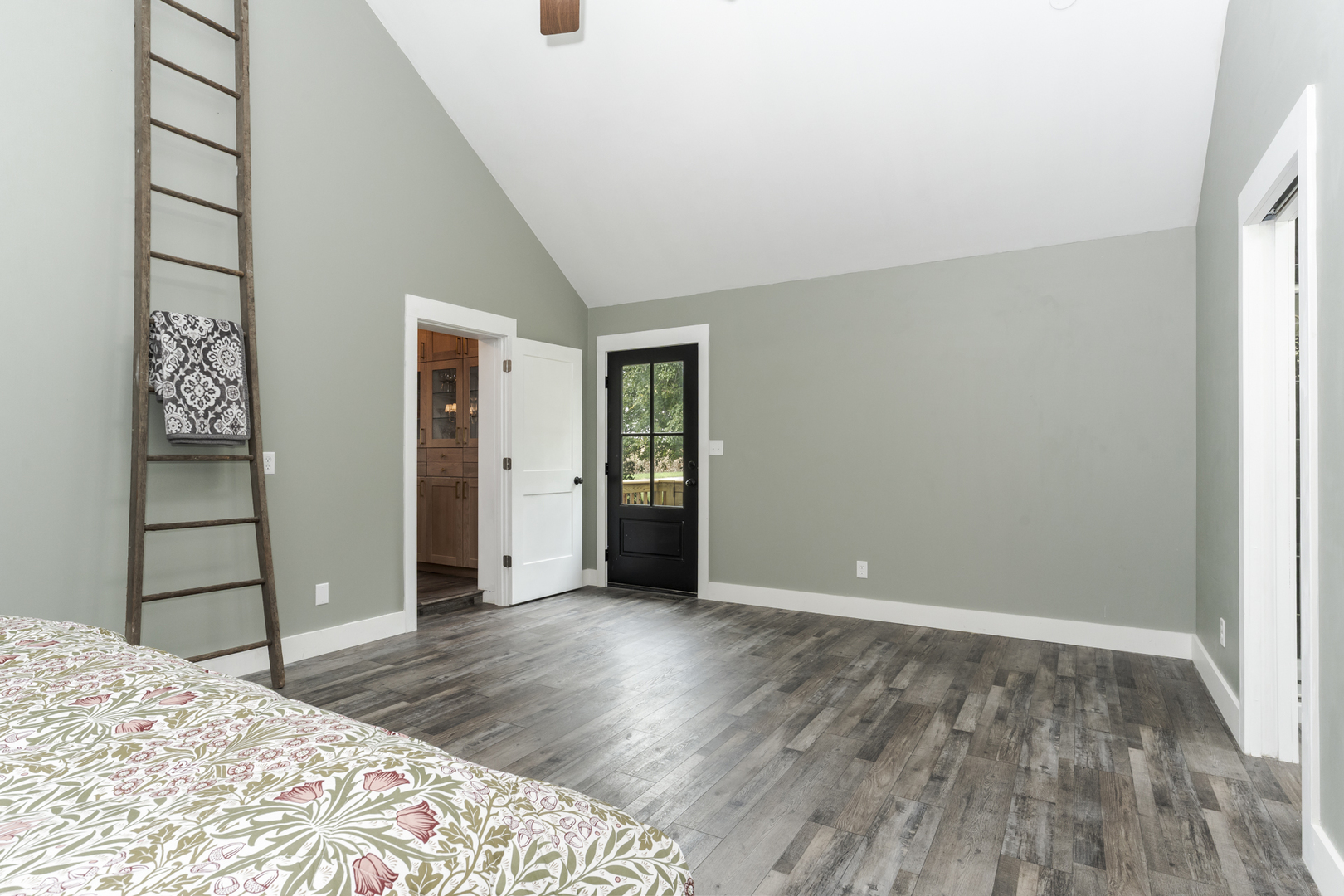 17292 E 300 North Road Property Photo 20