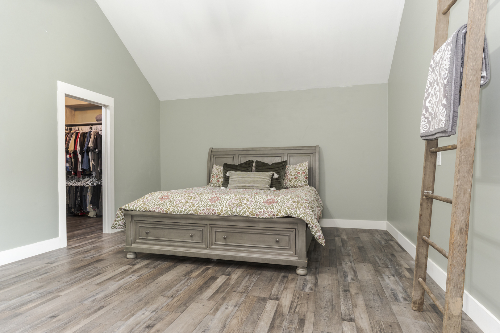 17292 E 300 North Road Property Photo 27