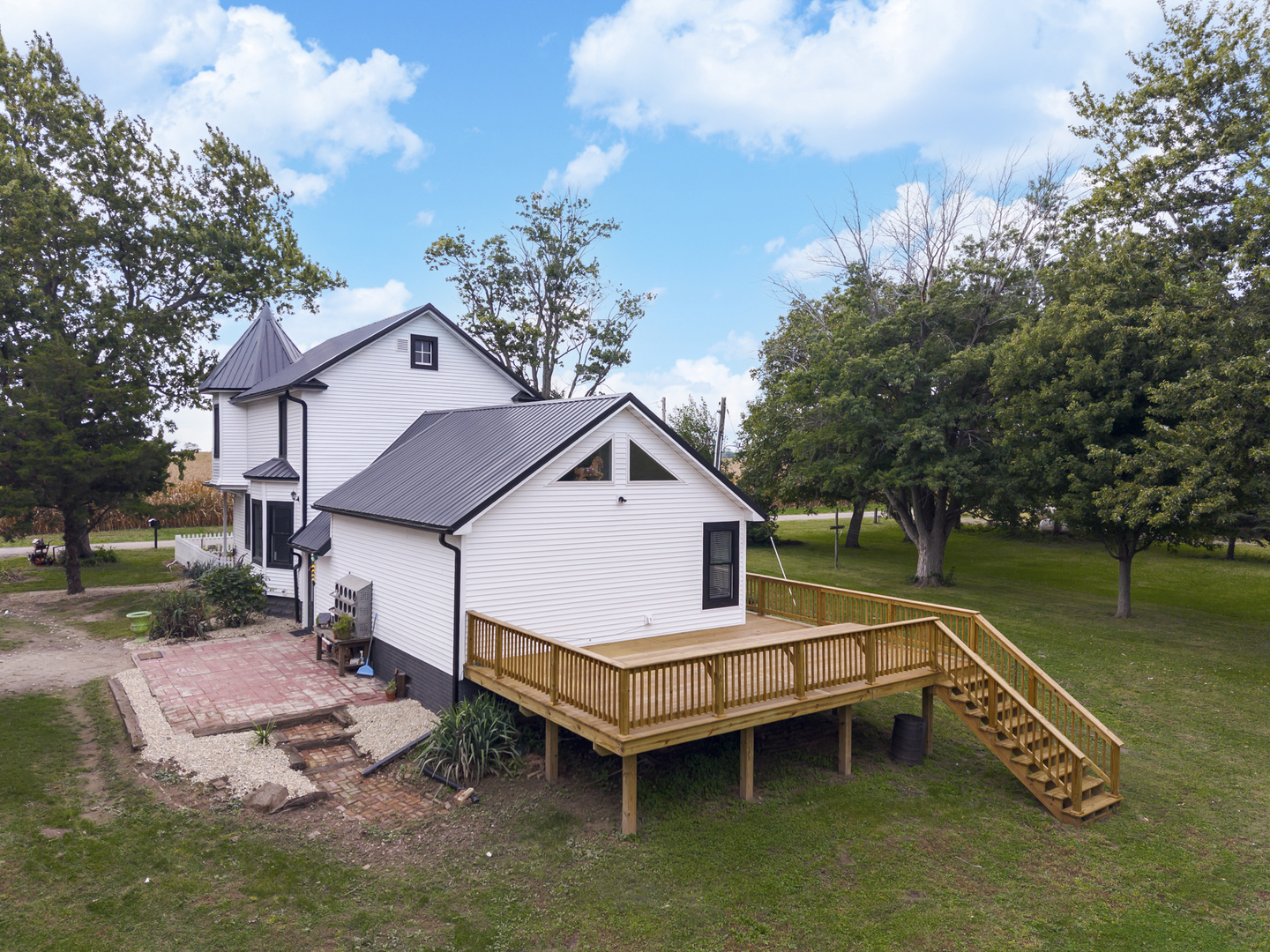 17292 E 300 North Road Property Photo 45