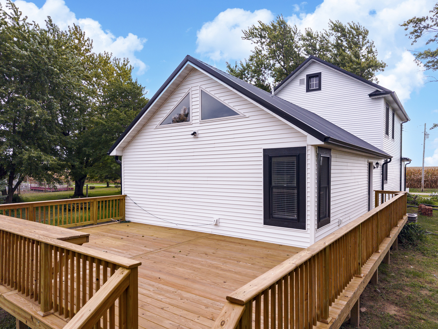 17292 E 300 North Road Property Photo 46