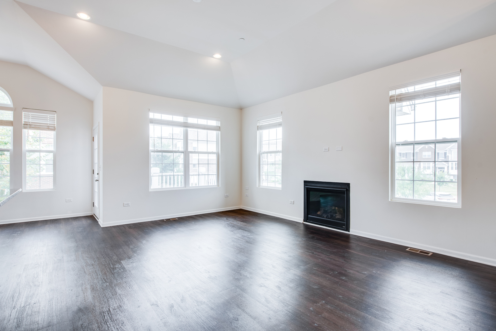 4470 Monroe Court Property Photo 3