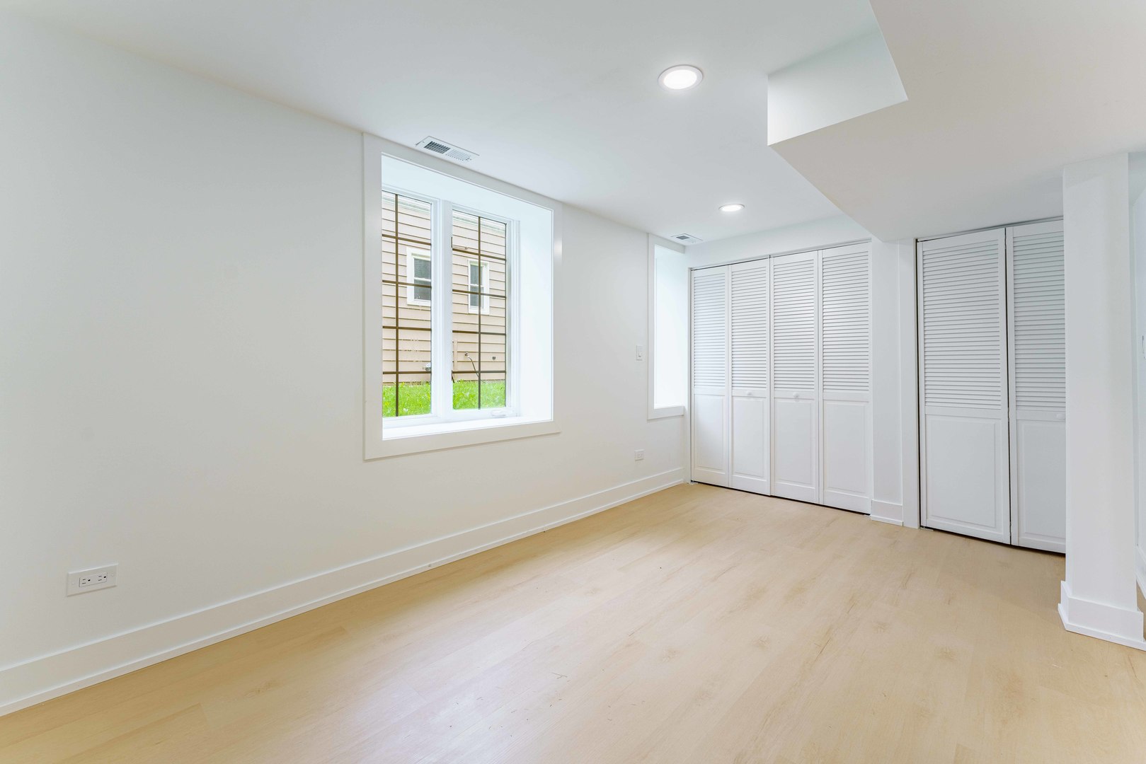 6429 28th Street Property Photo 28