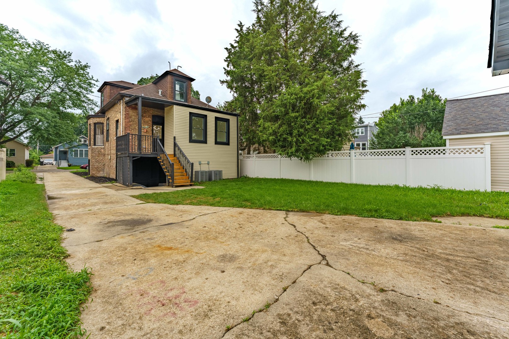 6429 28th Street Property Photo 33