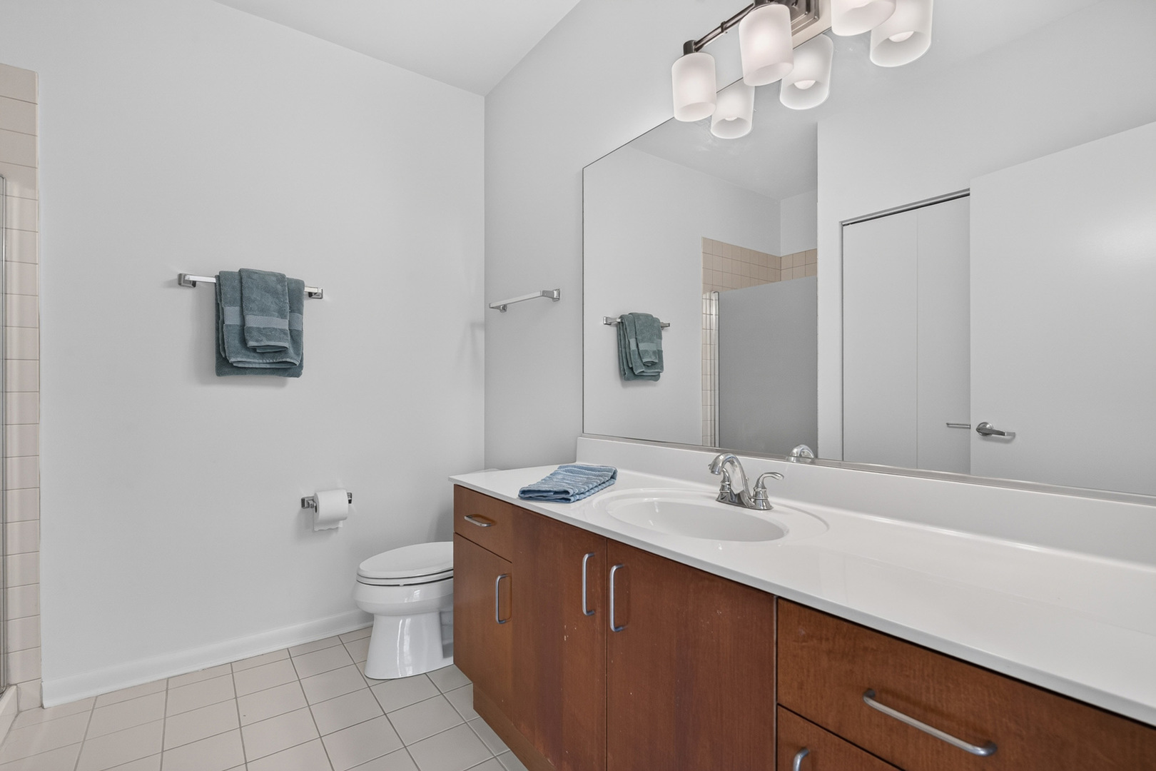 1572 Maple Avenue 406 Property Photo 17