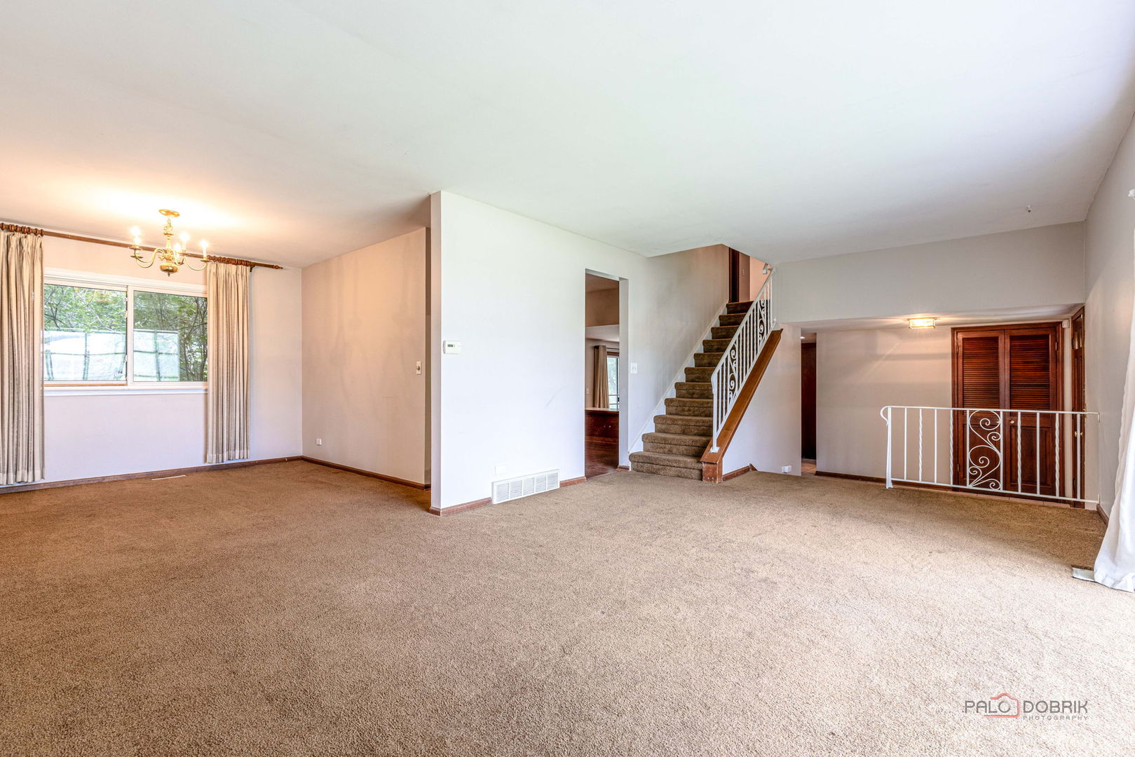 928 Rohlwing Road Property Photo 7