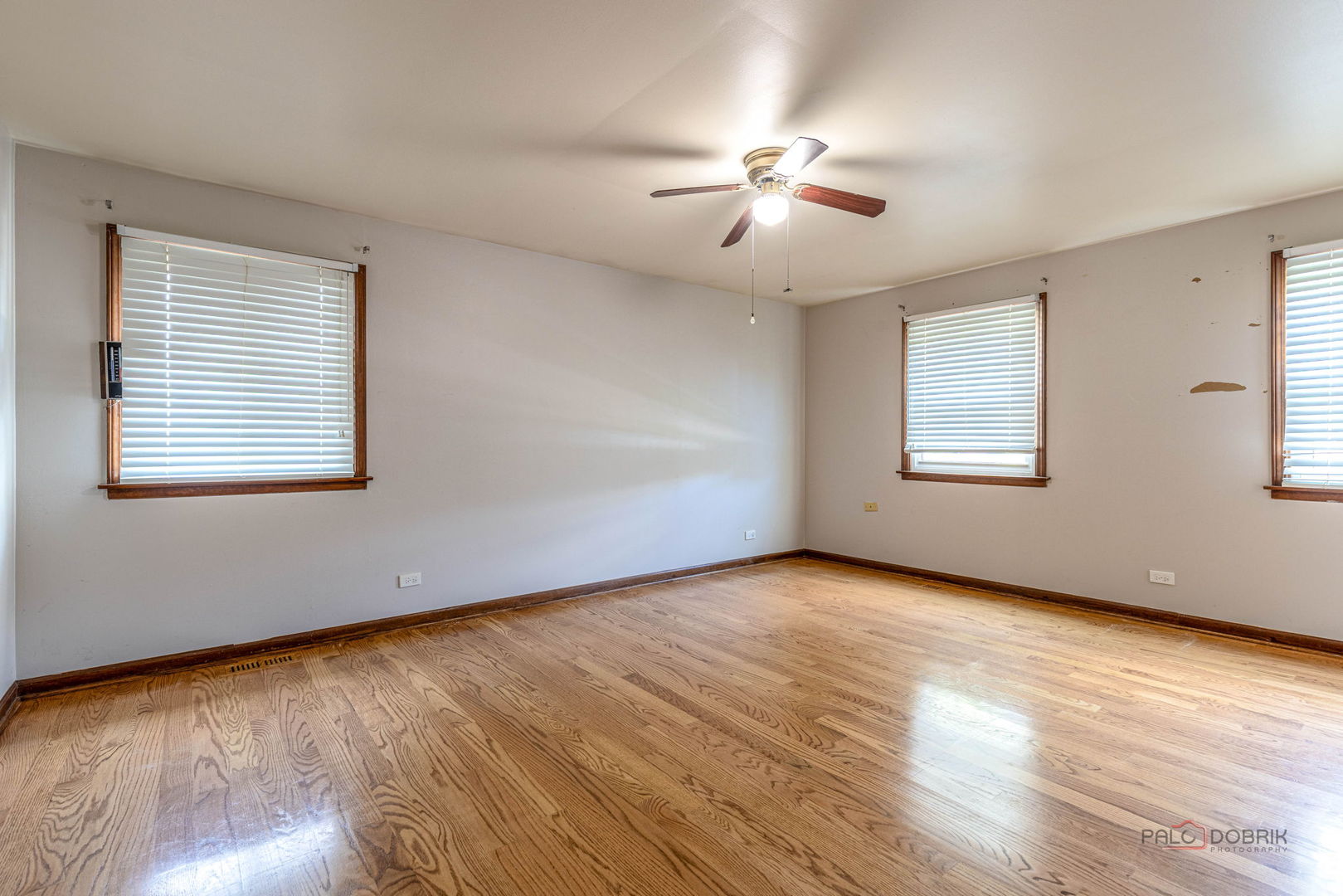 928 Rohlwing Road Property Photo 16