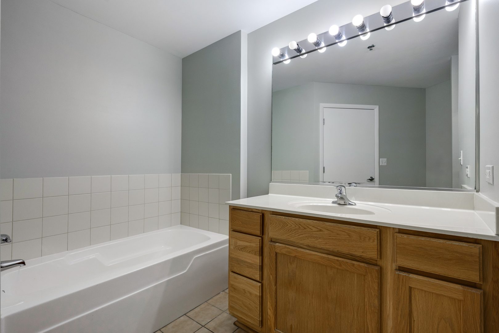 1600 S Indiana Avenue 1308 Property Photo 23