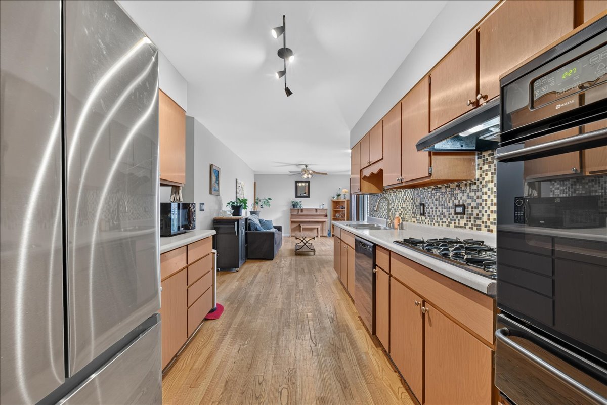 913 S Lancaster Street Property Photo 11