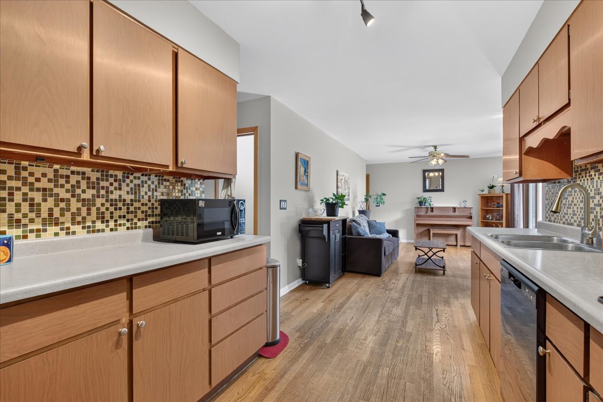 913 S Lancaster Street Property Photo 13