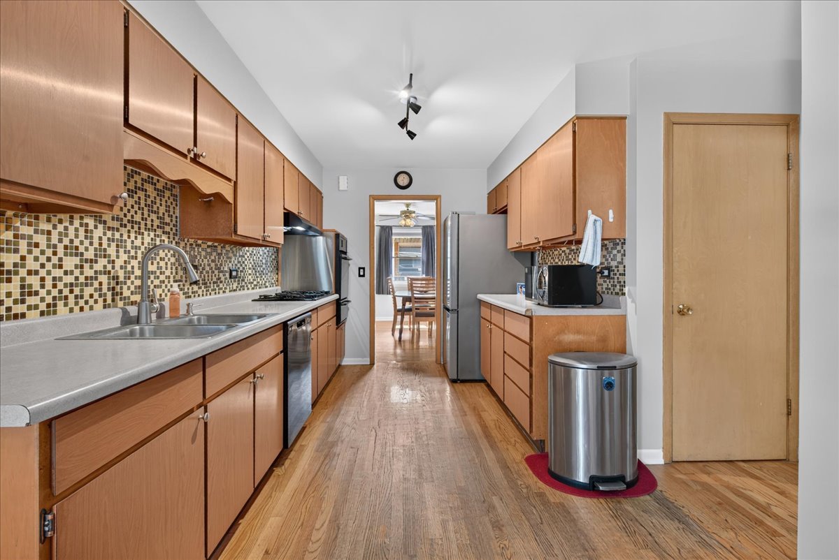 913 S Lancaster Street Property Photo 16