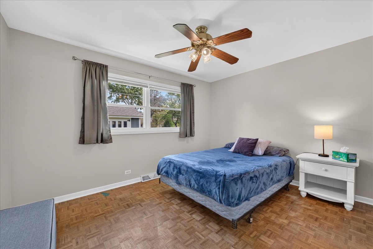 913 S Lancaster Street Property Photo 25