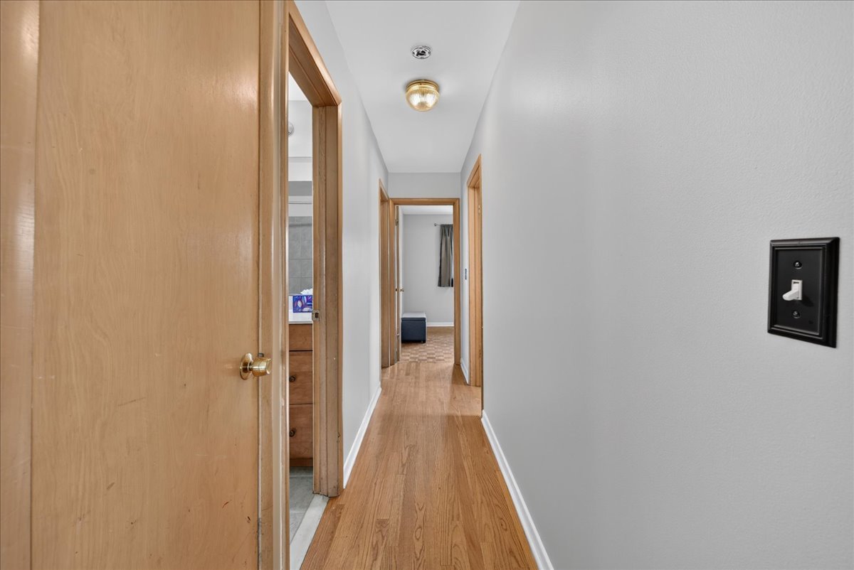 913 S Lancaster Street Property Photo 29