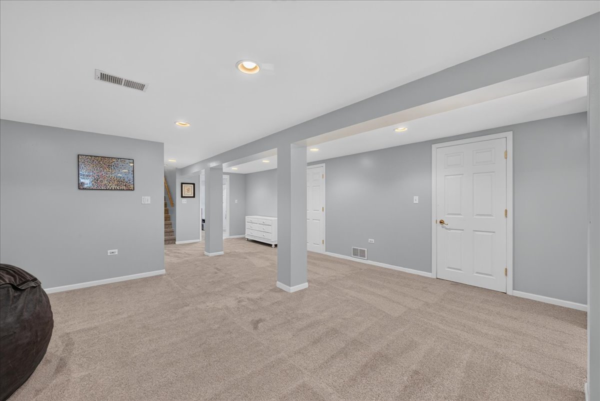 913 S Lancaster Street Property Photo 33