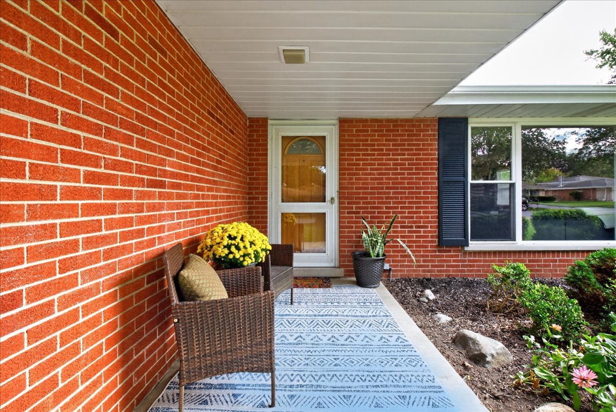 913 S Lancaster Street Property Photo 41