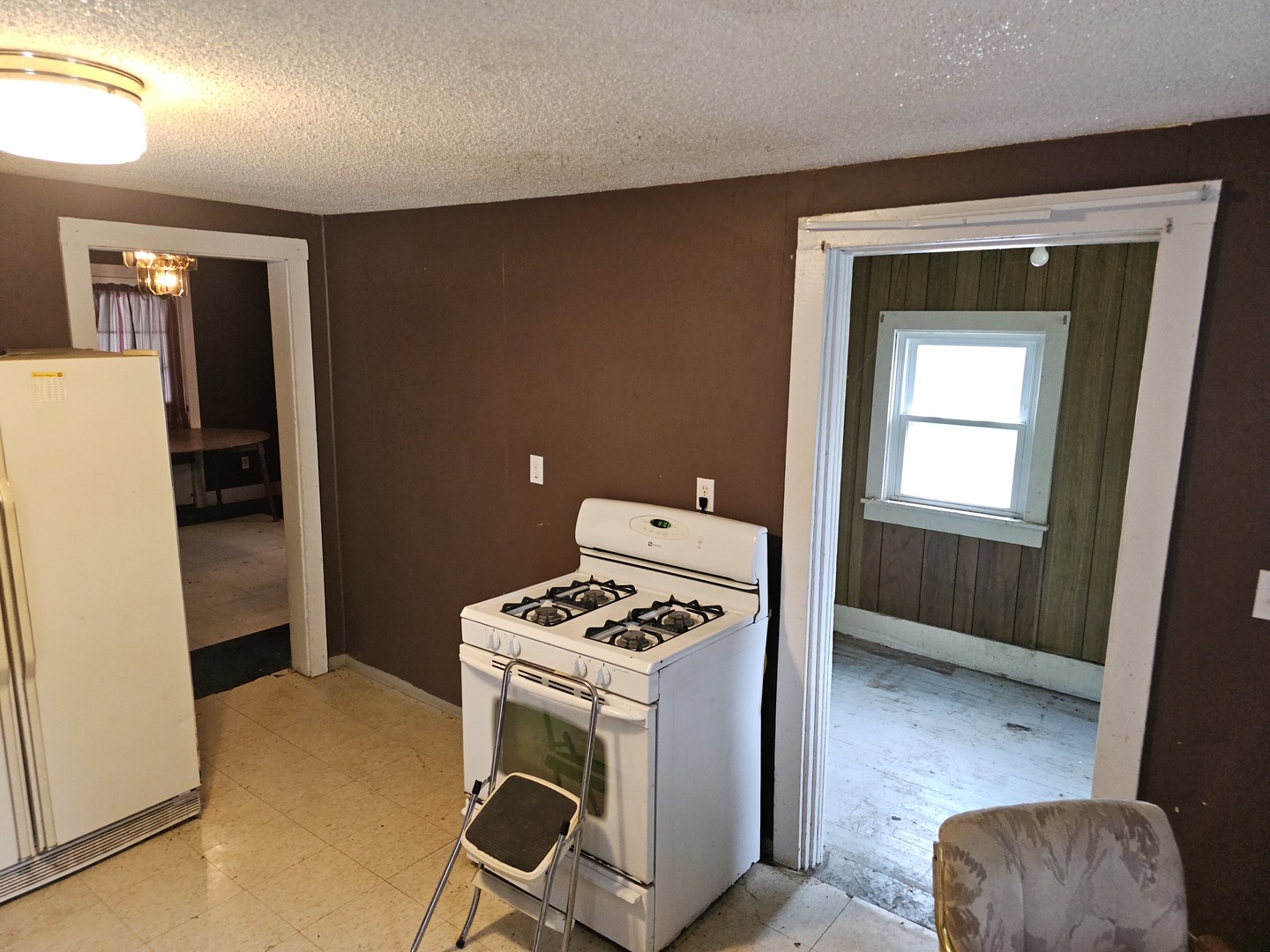2100 Brownsville Road Property Photo 7