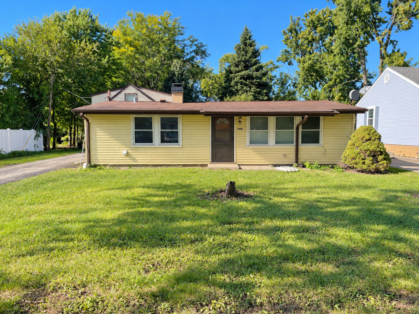 2086 Nimitz Drive Property Photo 1