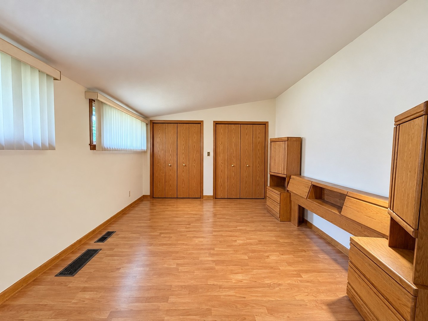 2086 Nimitz Drive Property Photo 6