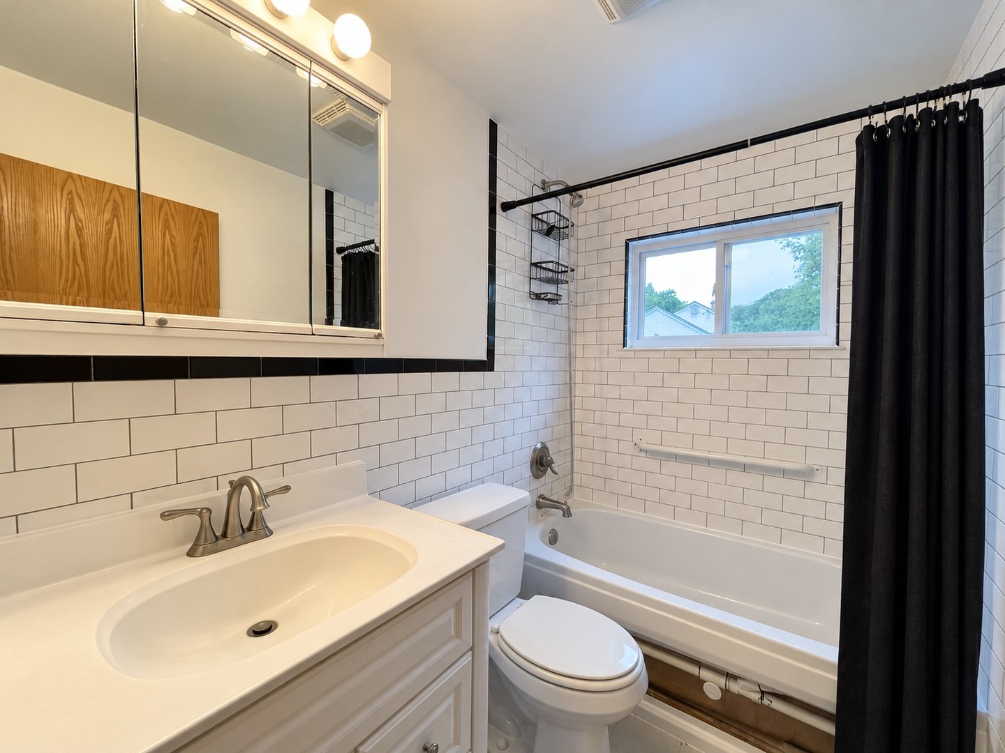 2086 Nimitz Drive Property Photo 11