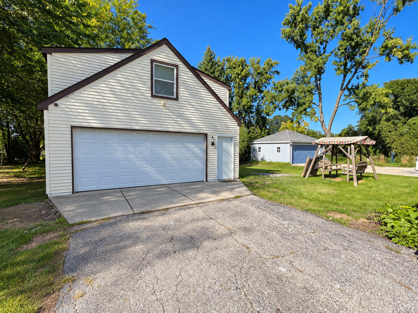2086 Nimitz Drive Property Photo 12