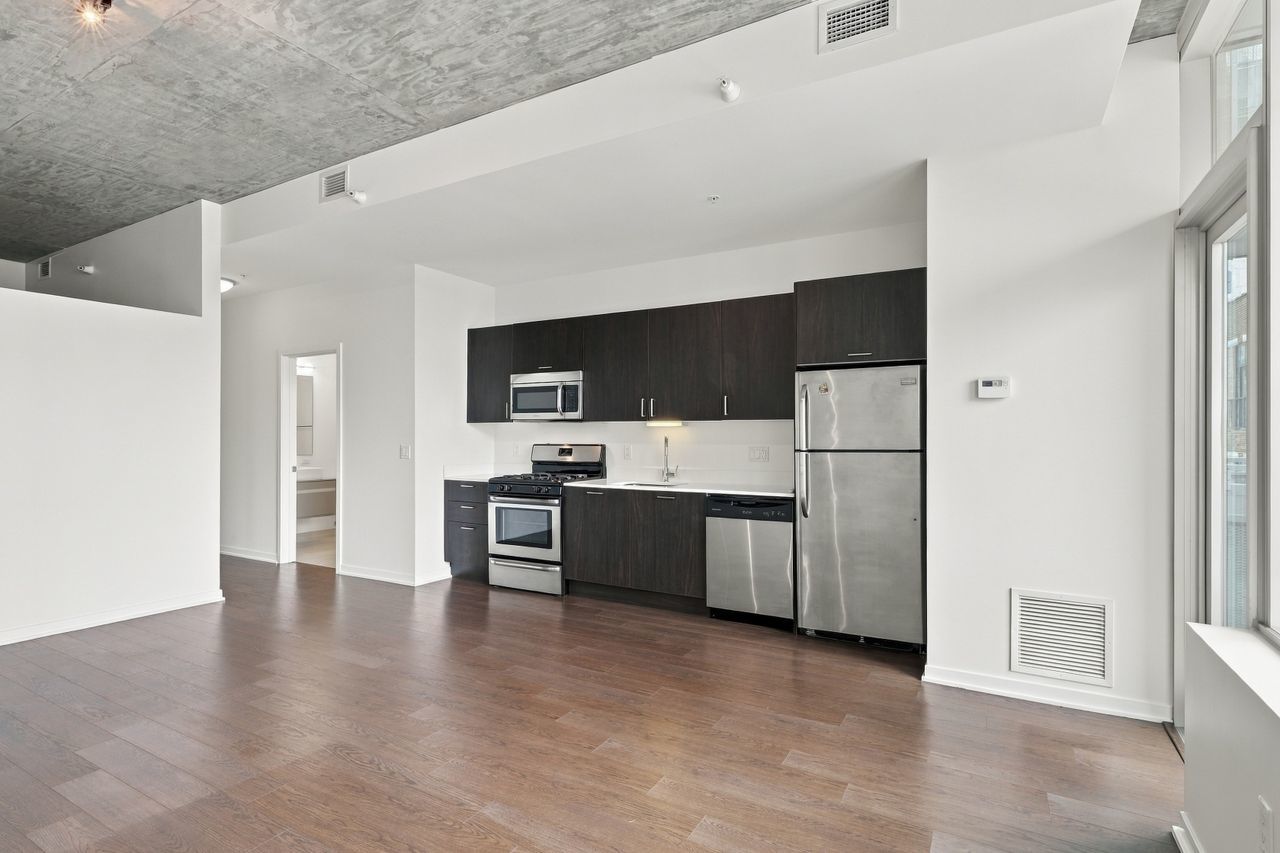 1345 S Wabash Avenue 812 Property Photo 5