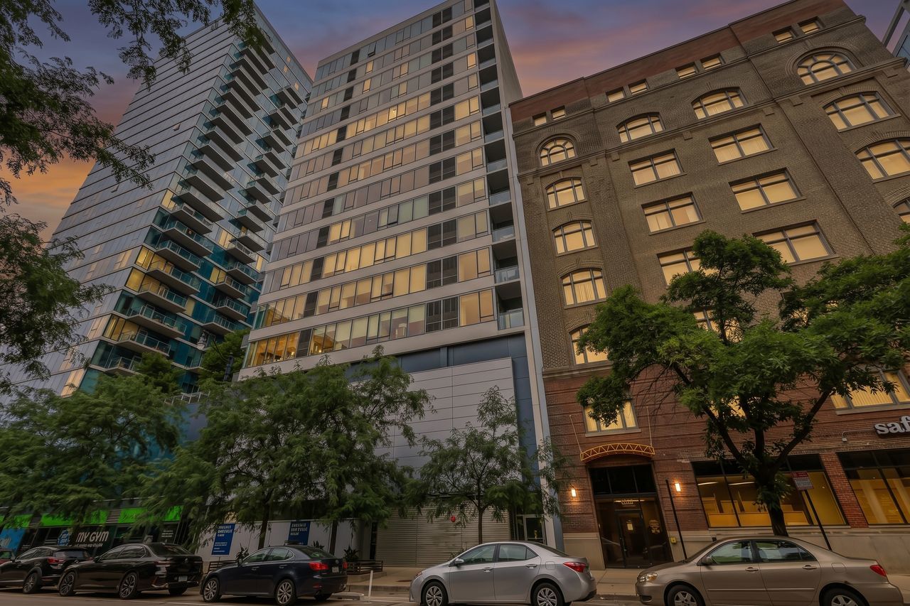 1345 S Wabash Avenue 812 Property Photo 19
